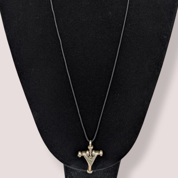 (2/$20) V. Wire Wrapped Cross Pendant Necklace - Picture 1 of 5